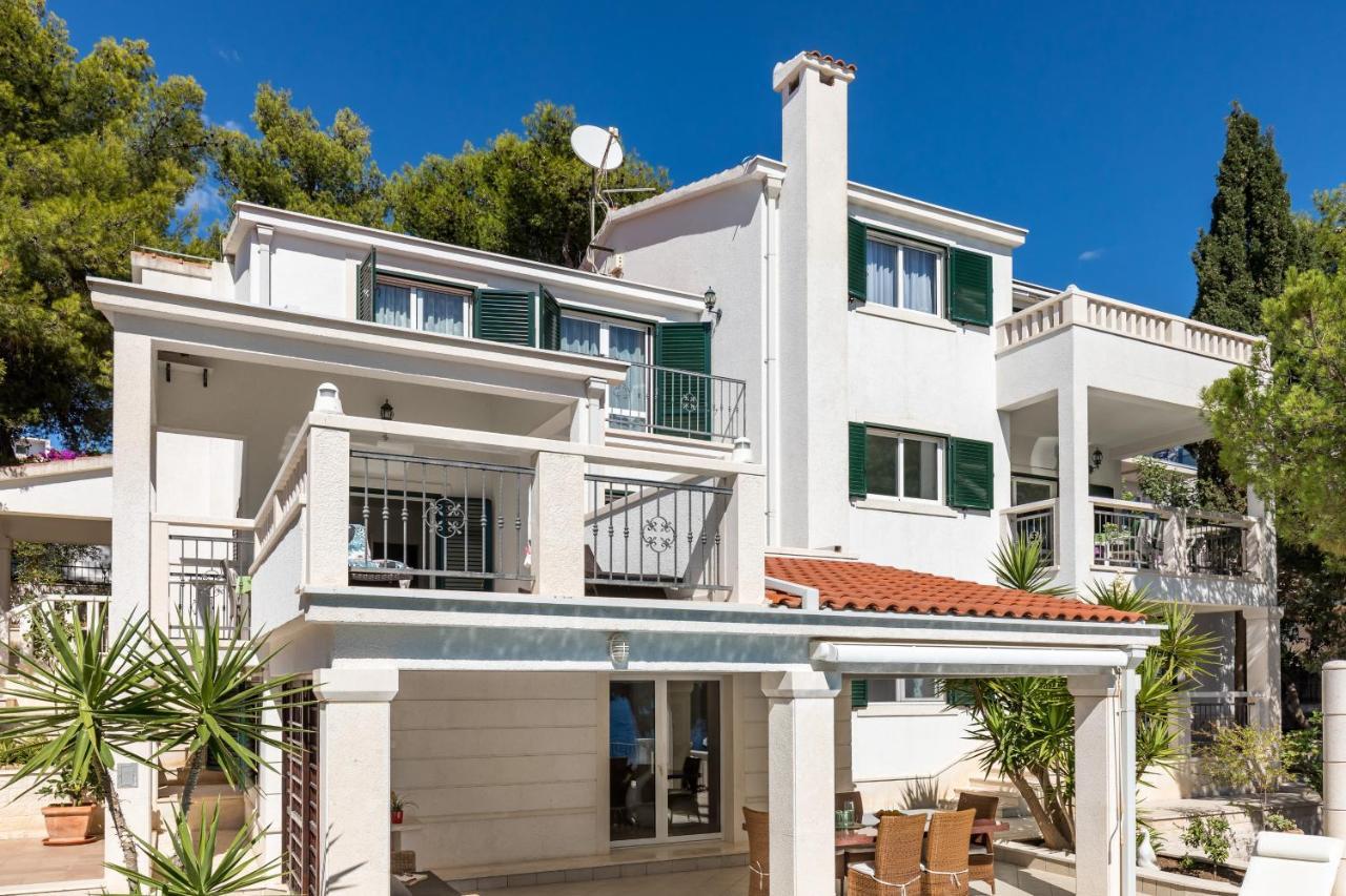 Apartments Croatia Трогир Екстериор снимка
